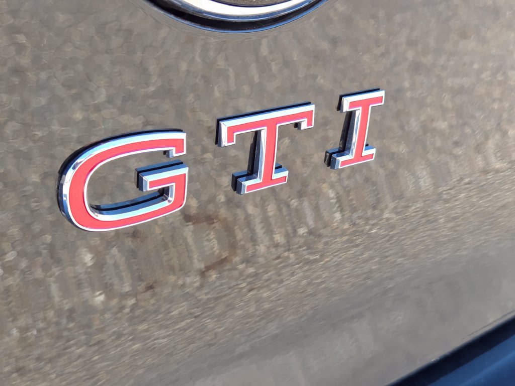 New 2026 Volkswagen GTI SE FWD image 17
