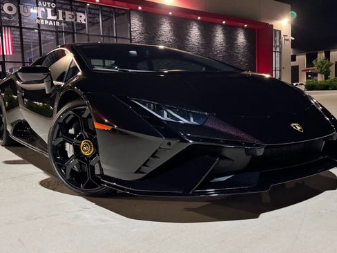 Used 2024 Lamborghini Huracan Tecnica RWD image 25