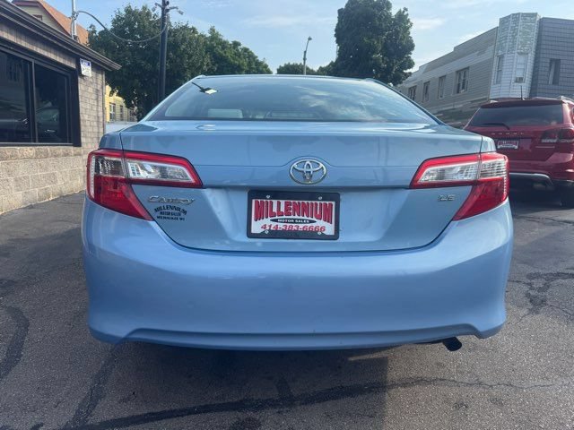 Used 2014 Toyota Camry LE FWD image 5