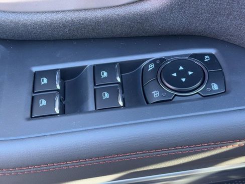 New 2025 Ford Expedition Active image 21