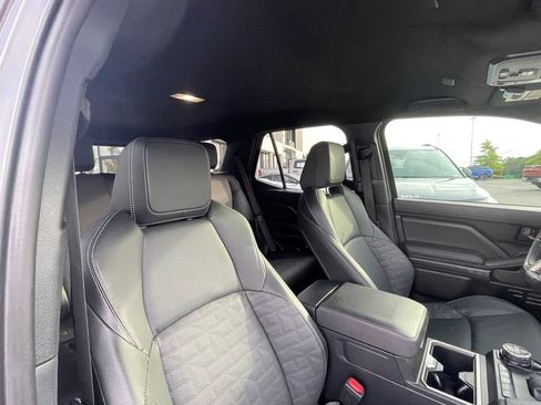 Used 2025 Toyota 4Runner TRD Off-Road Premium w/ Tow Technology Package AWD/4WD image 29