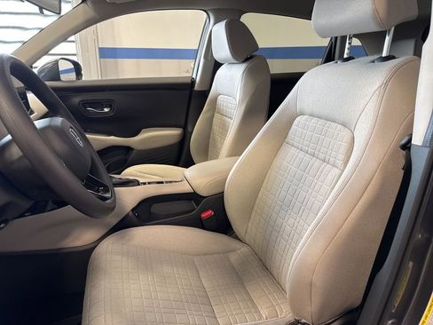 New 2026 Honda HR-V LX image 17