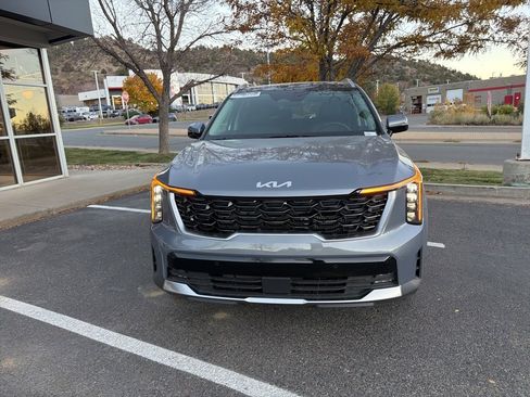 New 2025 Kia Sorento EX w/ Panoramic Sunroof Package image 3
