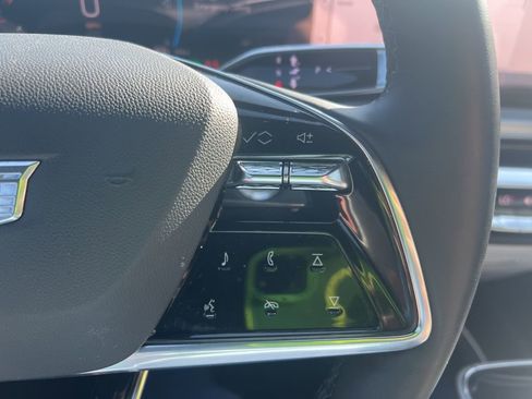 Used 2024 Cadillac Lyriq Luxury image 8