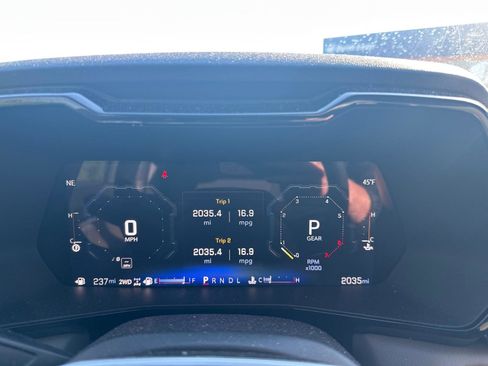 Used 2024 Chevrolet Colorado ZR2 w/ Technology Package image 18