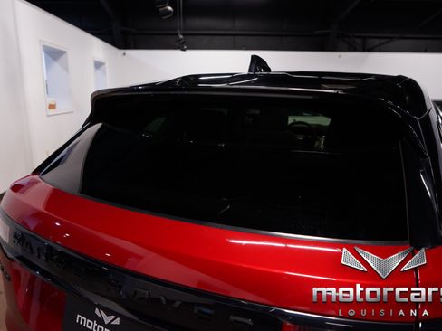 Used 2018 Land Rover Range Rover Velar S AWD/4WD image 16