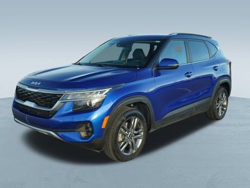 Used 2023 Kia Seltos S image 3