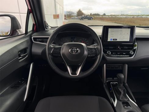Certified 2025 Toyota Corolla Cross AWD Hybrid w/ Moonroof Package image 13