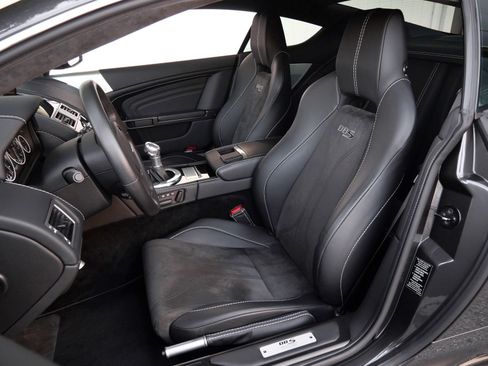 Used 2009 Aston Martin DBS Coupe RWD image 28
