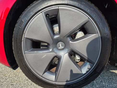 Used 2023 Tesla Model 3 Standard Range RWD image 33
