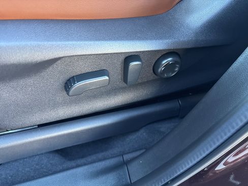 Certified 2025 Subaru Ascent Touring w/ Popular Package #2 image 22