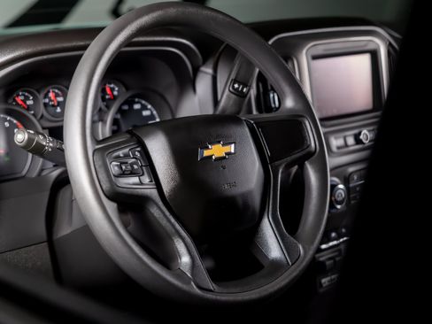 Used 2026 Chevrolet Silverado 1500 Custom RWD image 34