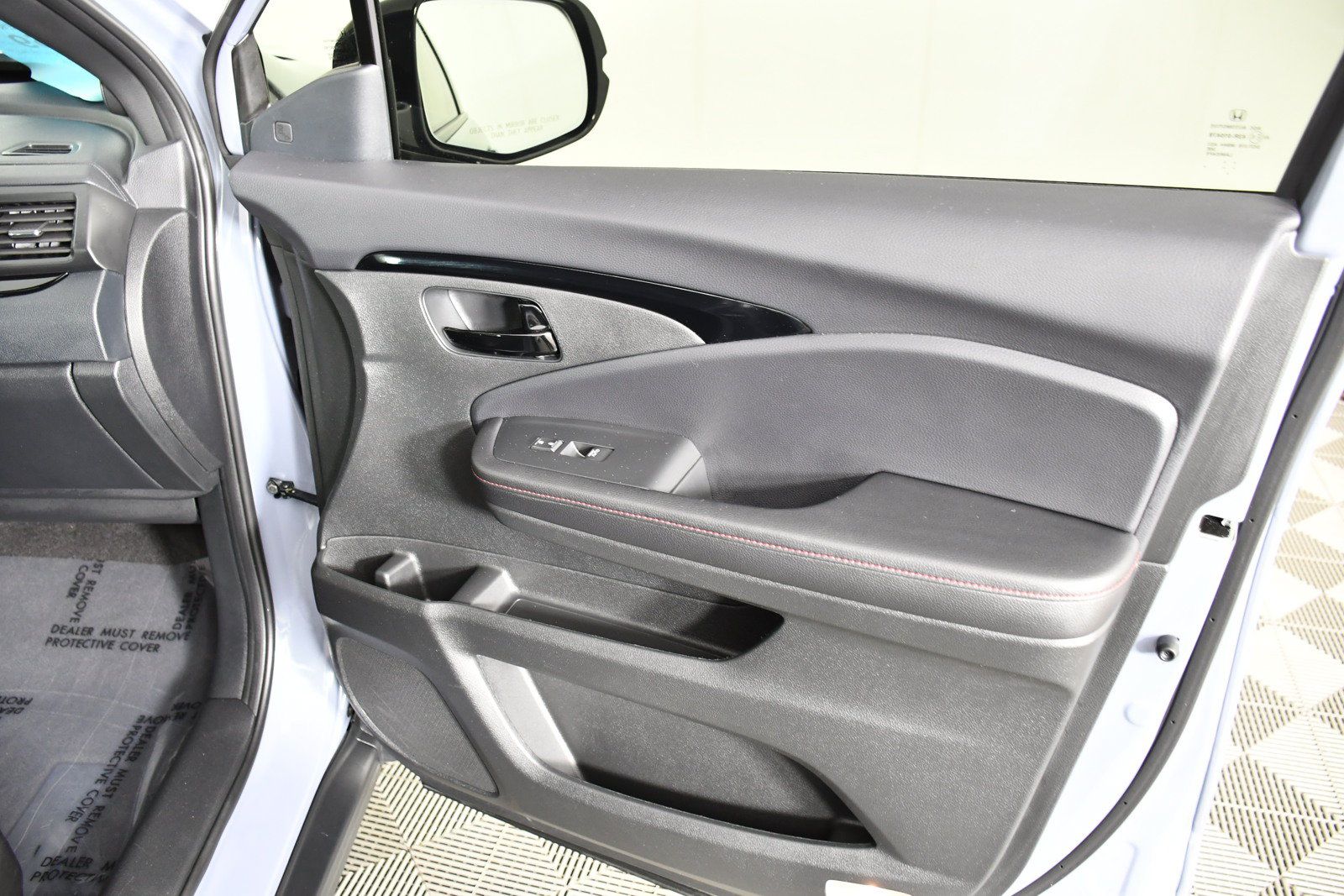 Used 2024 Honda Passport Black Edition image 42