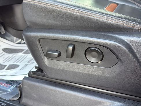 Used 2025 GMC Sierra 3500 AT4 w/ AT4 Premium Plus Package image 25