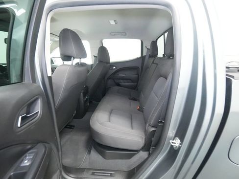 Used 2019 Chevrolet Colorado LT w/ LT Convenience Package AWD/4WD image 17