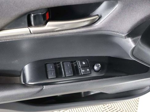 Used 2025 Toyota Camry LE w/ Convenience Package image 30