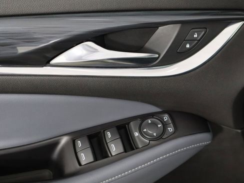 Used 2019 Buick Enclave Essence FWD image 23