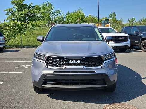 Used 2022 Kia Sorento LX AWD/4WD image 2
