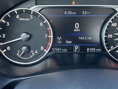 Used 2024 Nissan Altima 2.5 SV image 12