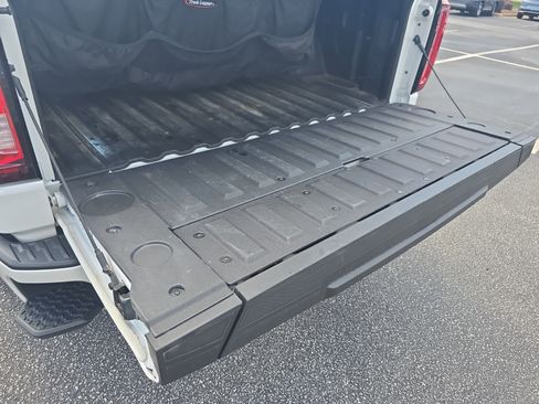 Used 2023 GMC Sierra 1500 Denali AWD/4WD image 12
