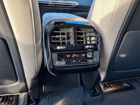 Used 2026 BMW iX xDrive60 image 30