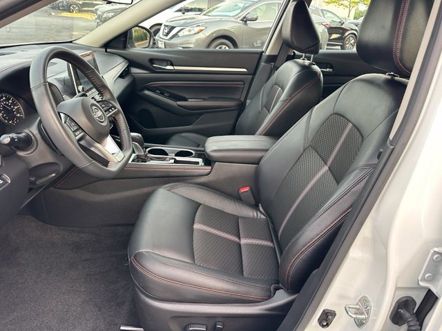 Certified 2023 Nissan Altima 2.5 SR FWD image 21