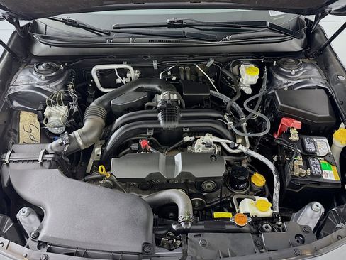 Used 2019 Subaru Outback 2.5i Limited w/ Popular Package #2 image 10