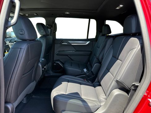 New 2025 GMC Acadia Elevation w/ Elevation Premium Package image 16