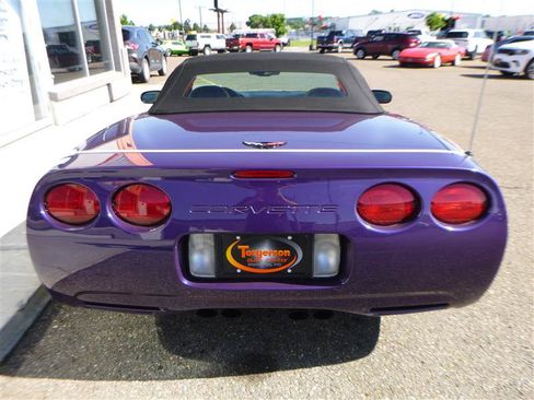 Used 1998 Chevrolet Corvette Convertible w/ Memory Pkg RWD image 32