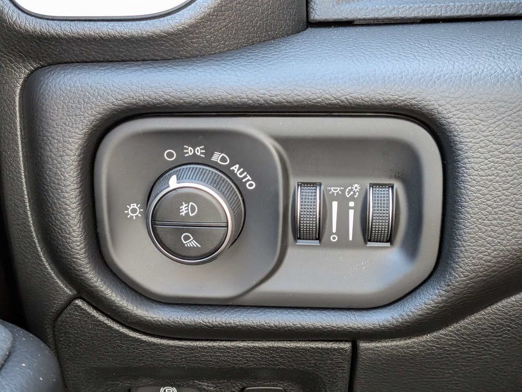 New 2026 RAM 1500 Big Horn AWD/4WD image 22