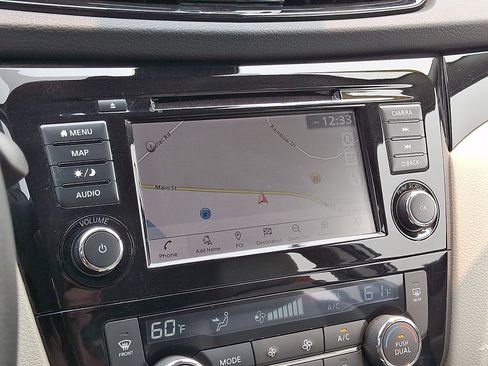 Certified 2022 Nissan Rogue Sport SL AWD/4WD image 17
