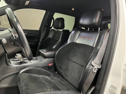 Used 2017 Jeep Grand Cherokee Trailhawk AWD/4WD image 22