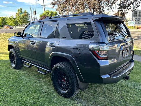 Used 2023 Toyota 4Runner SR5 Premium w/ Moonroof Package AWD/4WD image 9