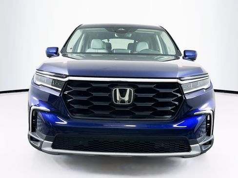 Used 2025 Honda Pilot EX-L image 2