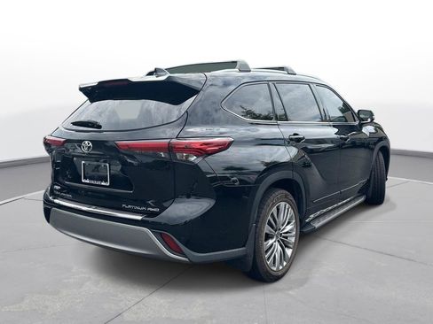 Used 2022 Toyota Highlander Platinum AWD/4WD image 6