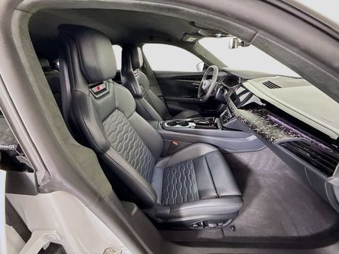 Certified 2025 Audi RS e-tron GT performance w/ Dynamic Plus Package AWD/4WD image 20