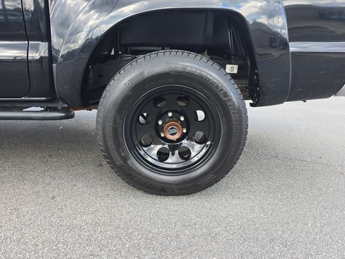 Used 2013 Toyota Tacoma 4x4 Double Cab w/ SR5 Pkg image 35