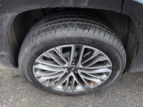 Used 2026 GMC Terrain Denali image 11