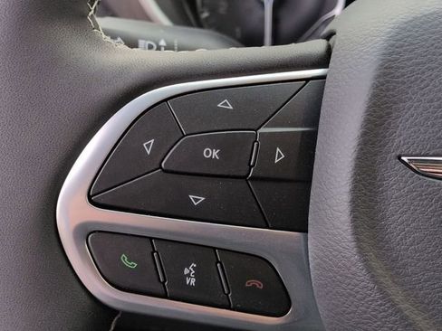 New 2026 Chrysler Pacifica Select FWD image 18