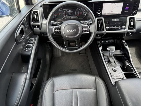 Used 2023 Kia Sorento S w/ Panoramic Sunroof Package FWD image 20