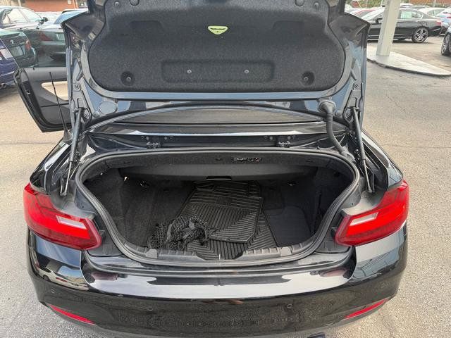Used 2016 BMW M235i xDrive Convertible AWD/4WD image 13