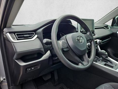 Used 2025 Toyota RAV4 XLE FWD image 10