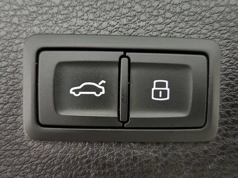 Used 2019 Audi Q5 2.0T Premium Plus AWD/4WD image 37
