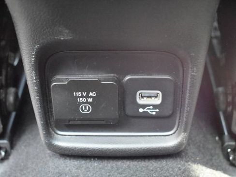 Used 2021 Jeep Compass Limited w/ Sun and Sound Group AWD/4WD image 37