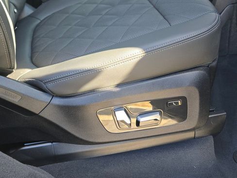 Used 2023 BMW X7 xDrive40i image 18