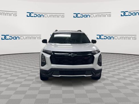 Used 2025 Chevrolet Equinox RS w/ Safety and Technology Package AWD/4WD image 3