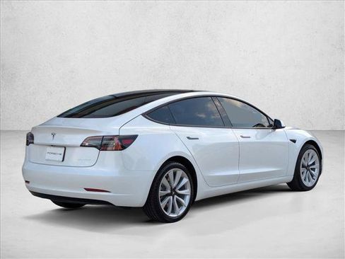 Used 2023 Tesla Model 3 Long Range image 9