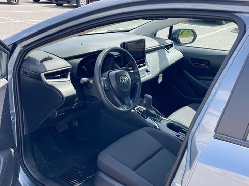 Used 2026 Toyota Corolla LE FWD image 11