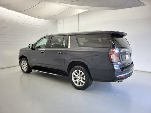 Used 2023 Chevrolet Suburban Premier AWD/4WD image 6