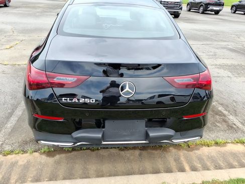 Used 2025 Mercedes-Benz CLA 250 image 4